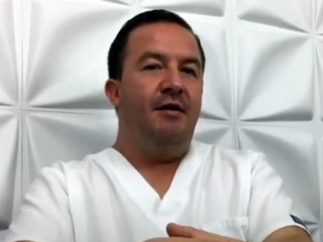 carlos-gomez-violeta-luz-therapy